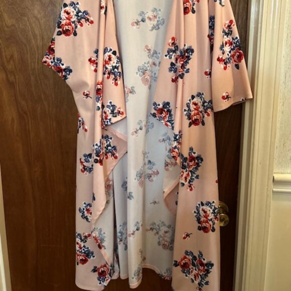 Blush Floral Kimono Cardigan Lightweight - Picture 5 of 5